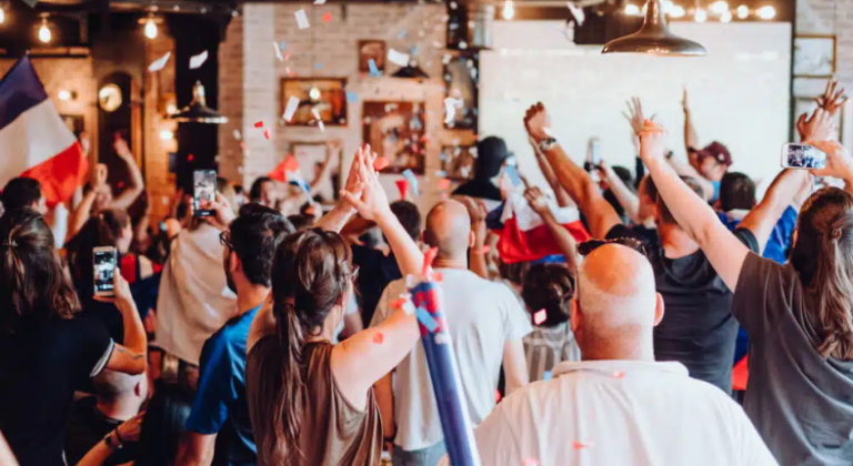 𝗖𝗼𝘂𝗽𝗲 𝗱𝘂 𝗺𝗼𝗻𝗱𝗲 𝟮𝟬𝟮𝟲 : 𝗰𝗼𝗺𝗺𝗲𝗻𝘁 𝗴𝗲́𝗿𝗲𝗿 𝗹𝗲𝘀 𝗿𝗶𝘀𝗾𝘂𝗲𝘀 𝗹𝗶𝗲́𝘀 𝗮̀ 𝗹&rsquo;𝗮𝗹𝗰𝗼𝗼𝗹 𝗲𝘁 𝗮𝘂 𝗺𝗮𝗻𝗾𝘂𝗲 𝗱𝗲 𝘀𝗼𝗺𝗺𝗲𝗶𝗹 𝗮𝘂 𝘁𝗿𝗮𝘃𝗮𝗶𝗹 ? 🏆